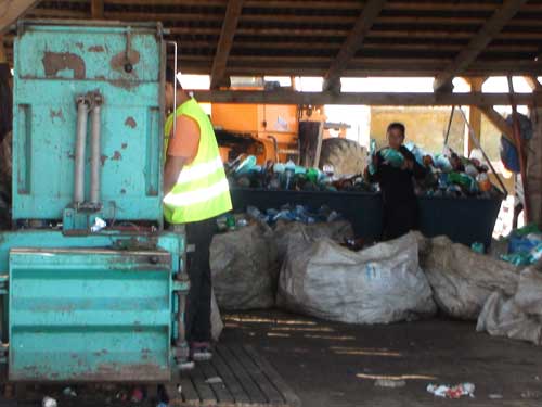 Foto Romi la reciclarea deseurilor (c) eMM.ro